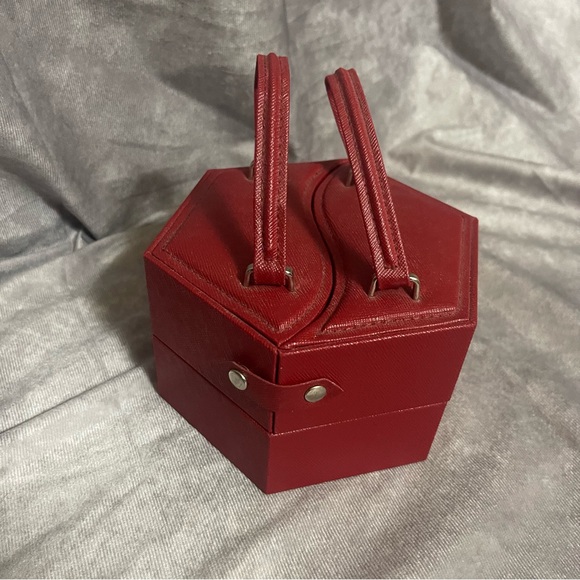 Red Hexagon Jewelry Box - Folding Origami Style - Medium SZ - Picture 1 of 10